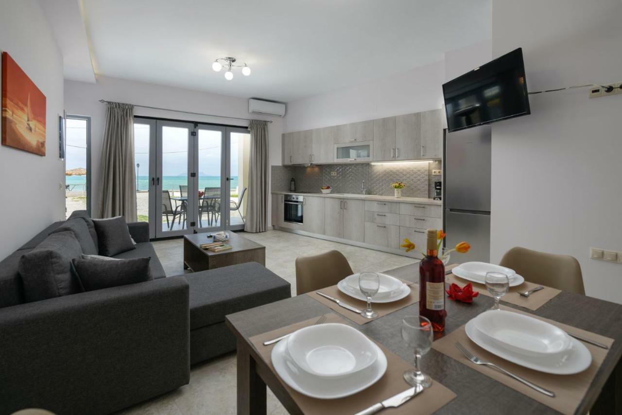 Coral Sea Apartment คอคคิโนส เปียร์โกส ภายนอก รูปภาพ