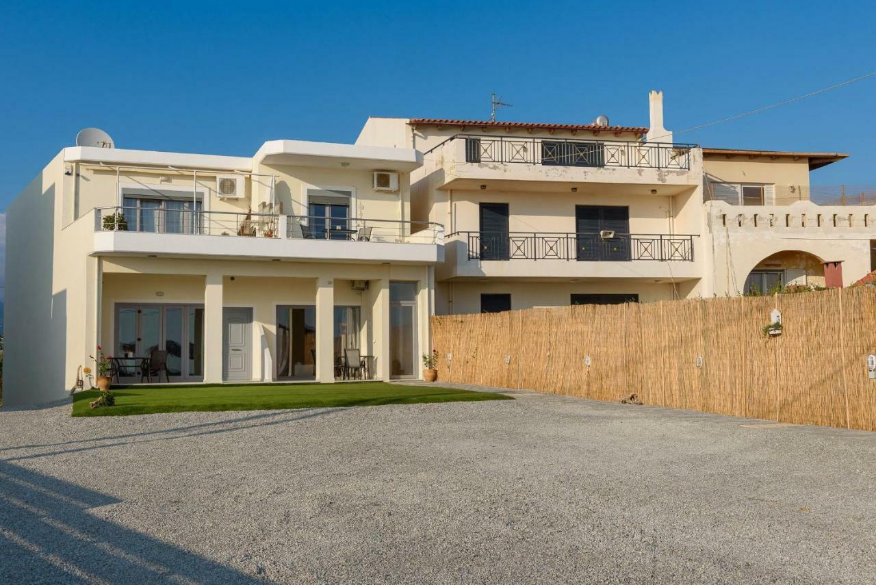Coral Sea Apartment คอคคิโนส เปียร์โกส ภายนอก รูปภาพ